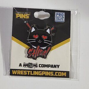 Pro Wrestling Crate Hikaru Shida Black Cat Heart Eyes AEW Enamel Pin New